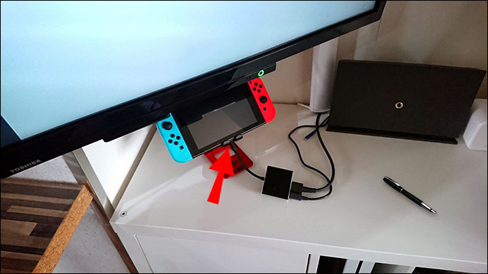 Como conectar um switch a uma TV sem um dock